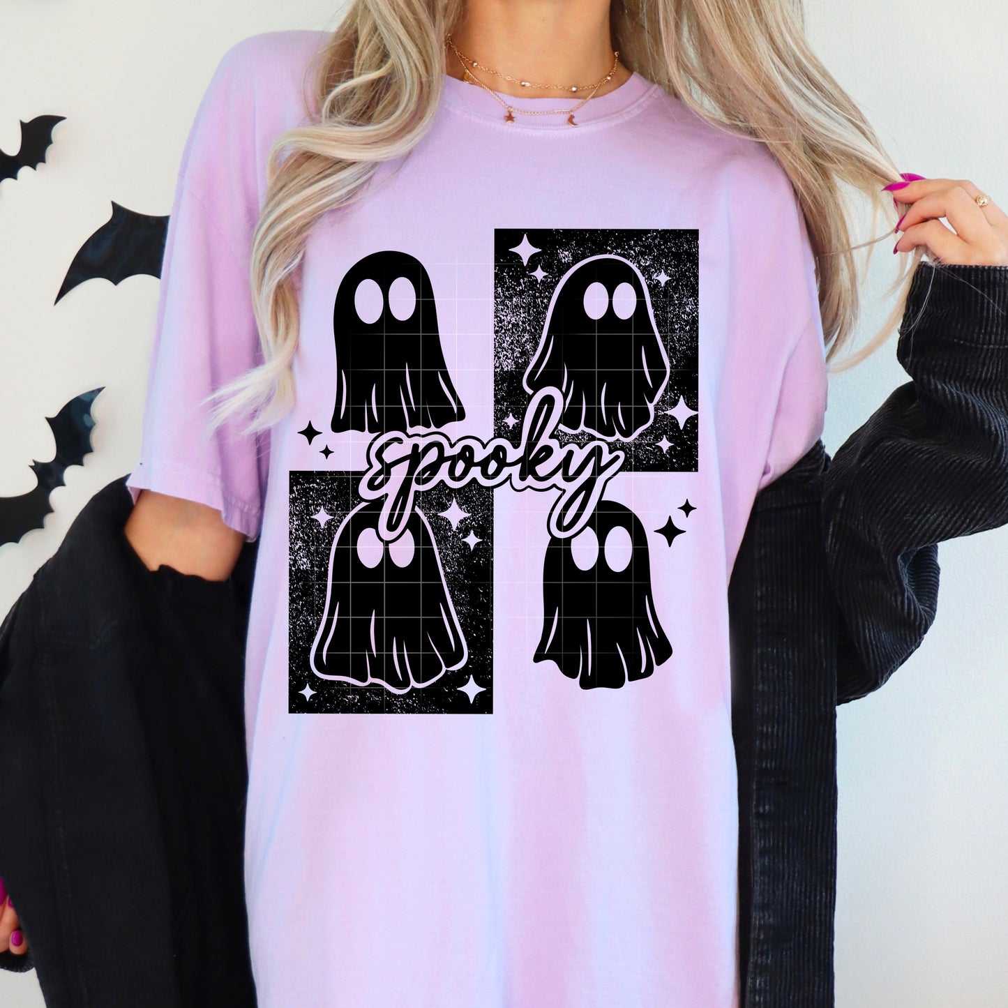 Spooky Ghost (Black or White)