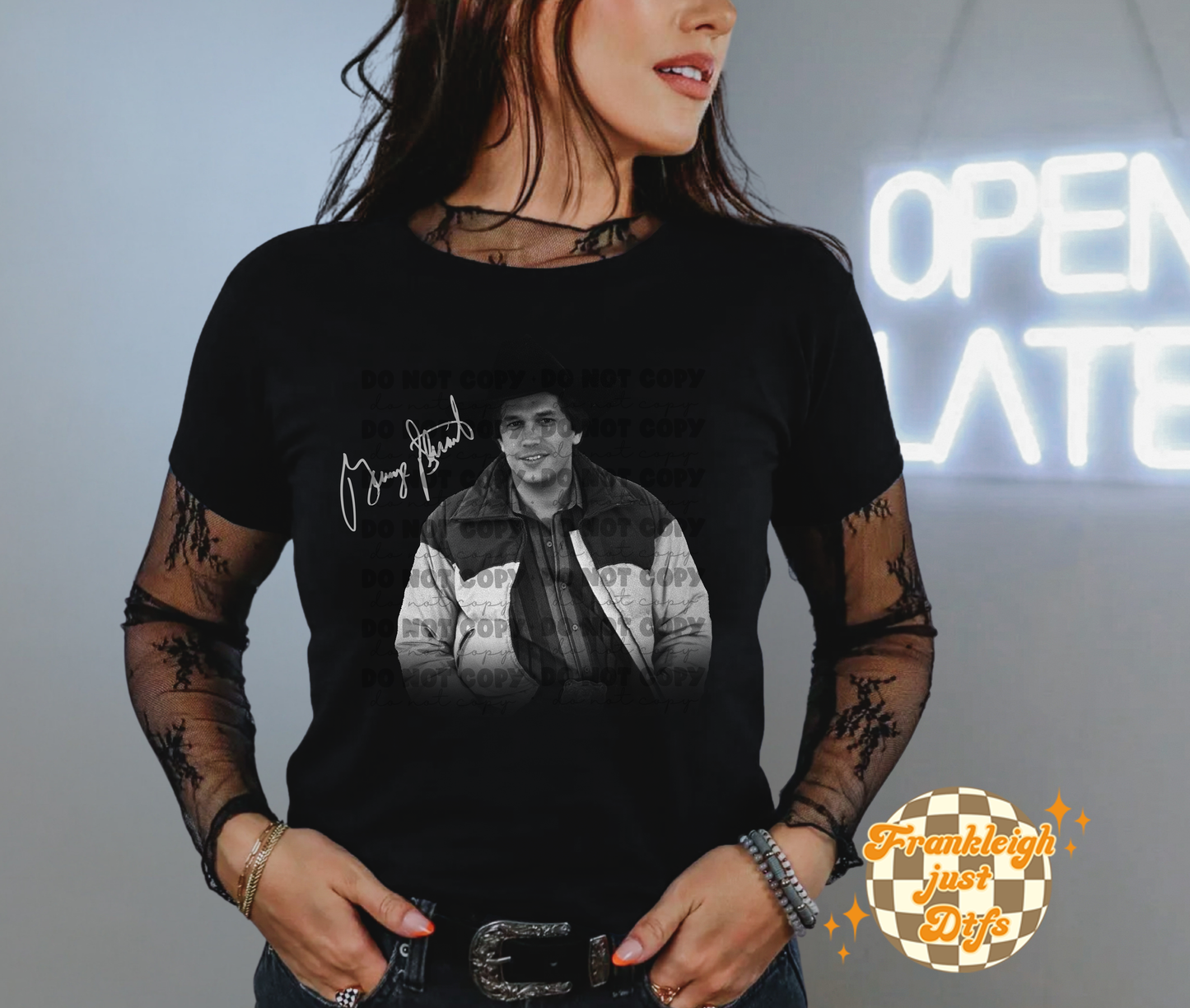 Signature (Black Knockout)