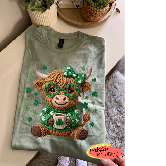 Faux Yarn St Patricks Day Highland Cow Shamrock