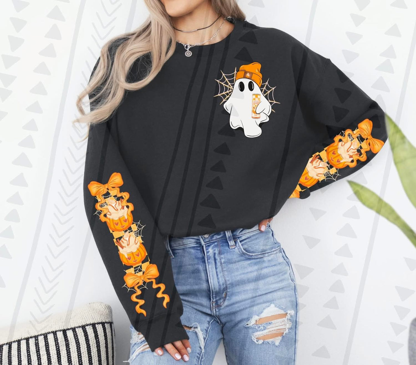 Ghost pocket with pumpkin spice sleeves