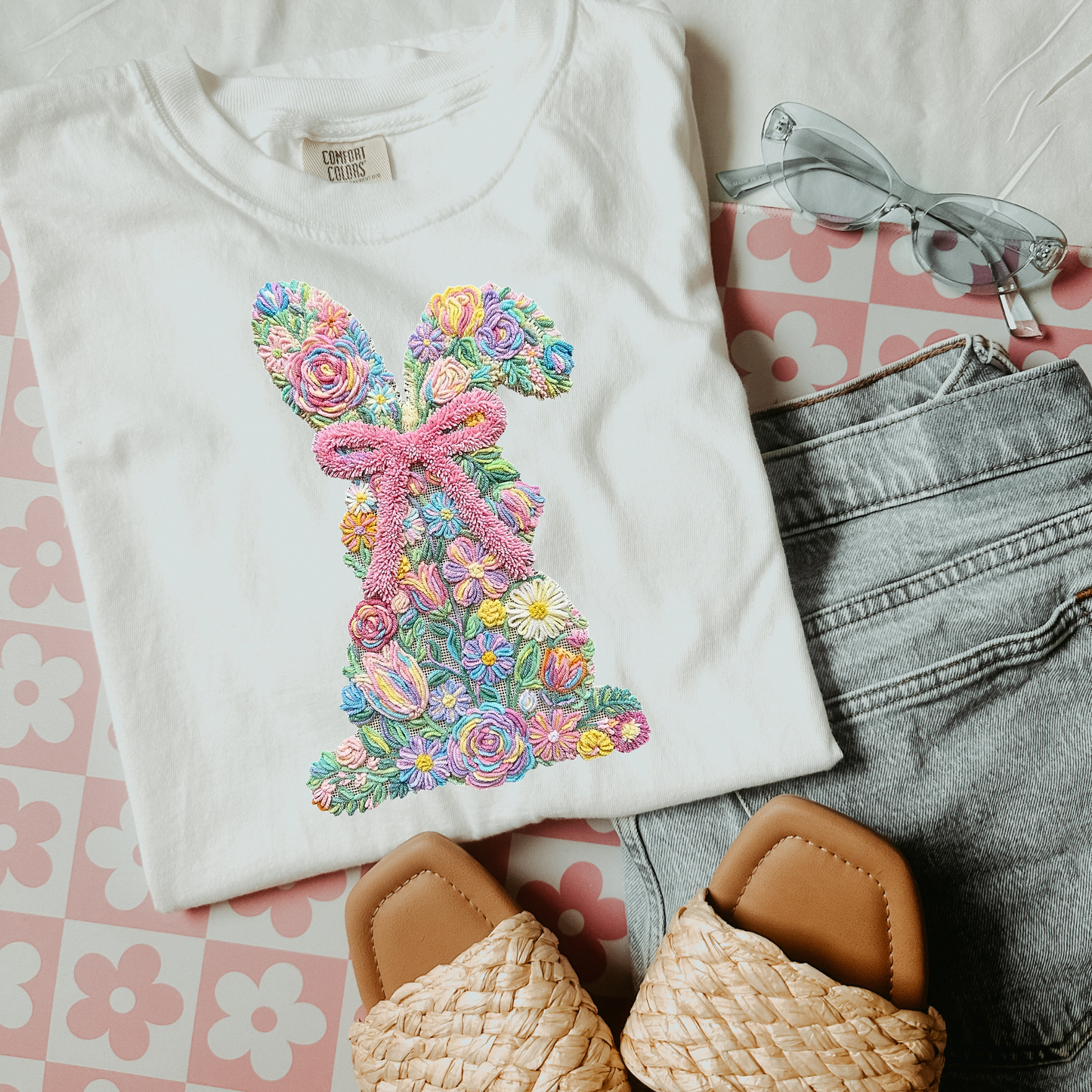 Latch hook Easter bunny