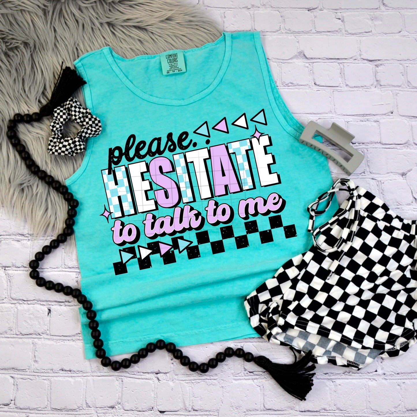 Please hesitate to talk to me (black or white)