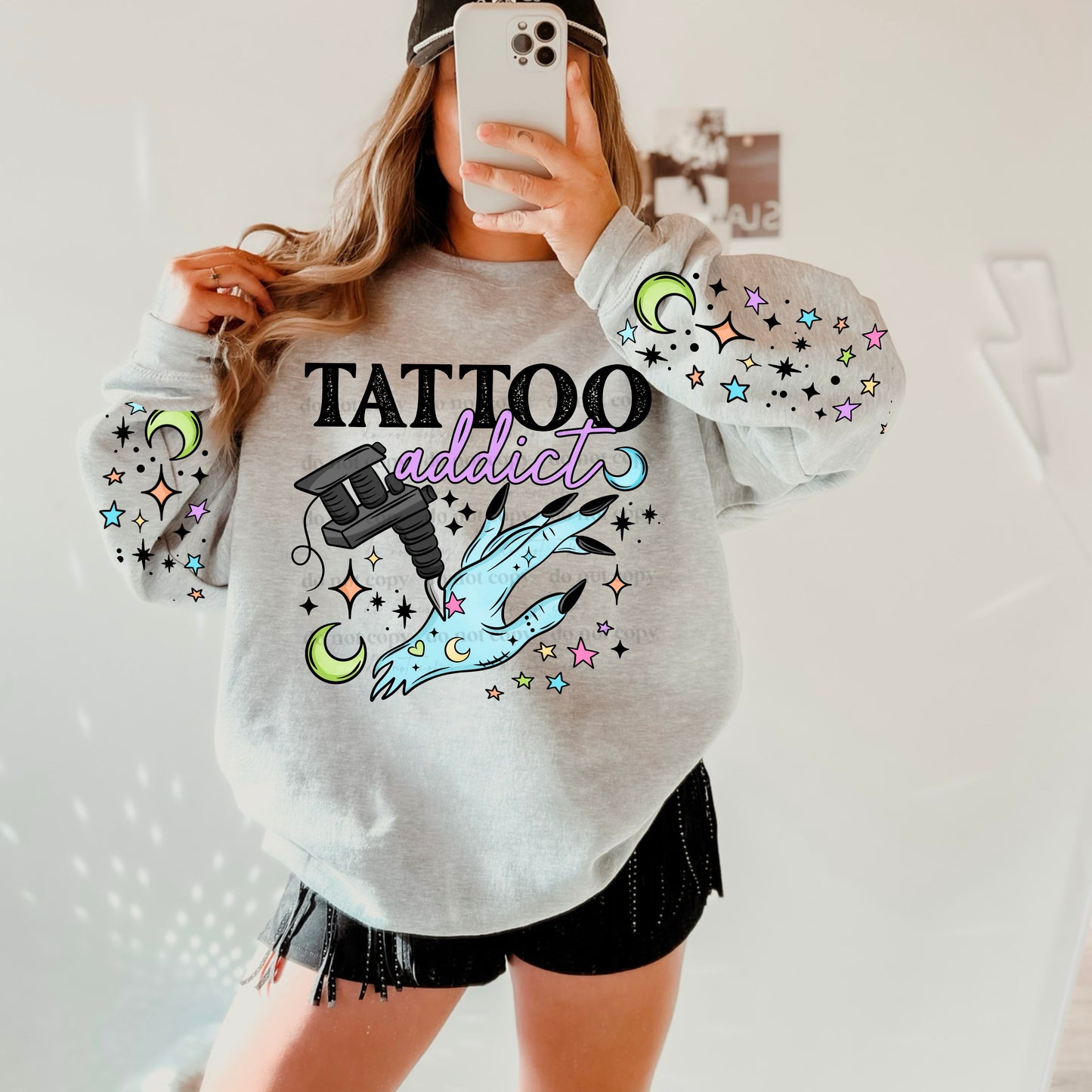 Tattoo addict (Black or white letters) include sleeves