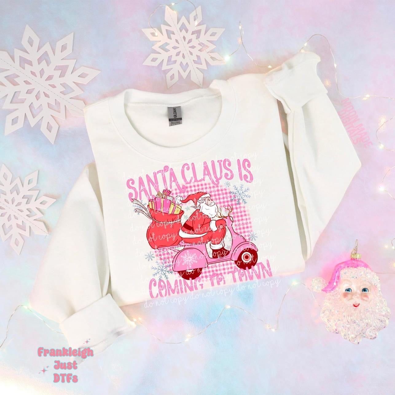 Santa Claus is Coming...(Pink Scooter)