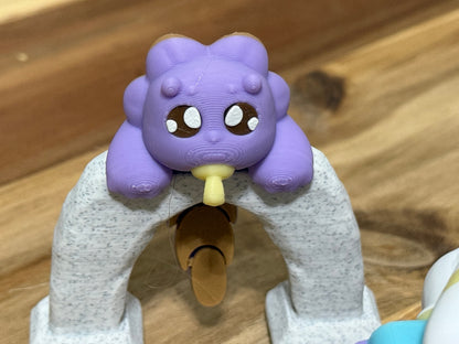 Hang in there desk buddies