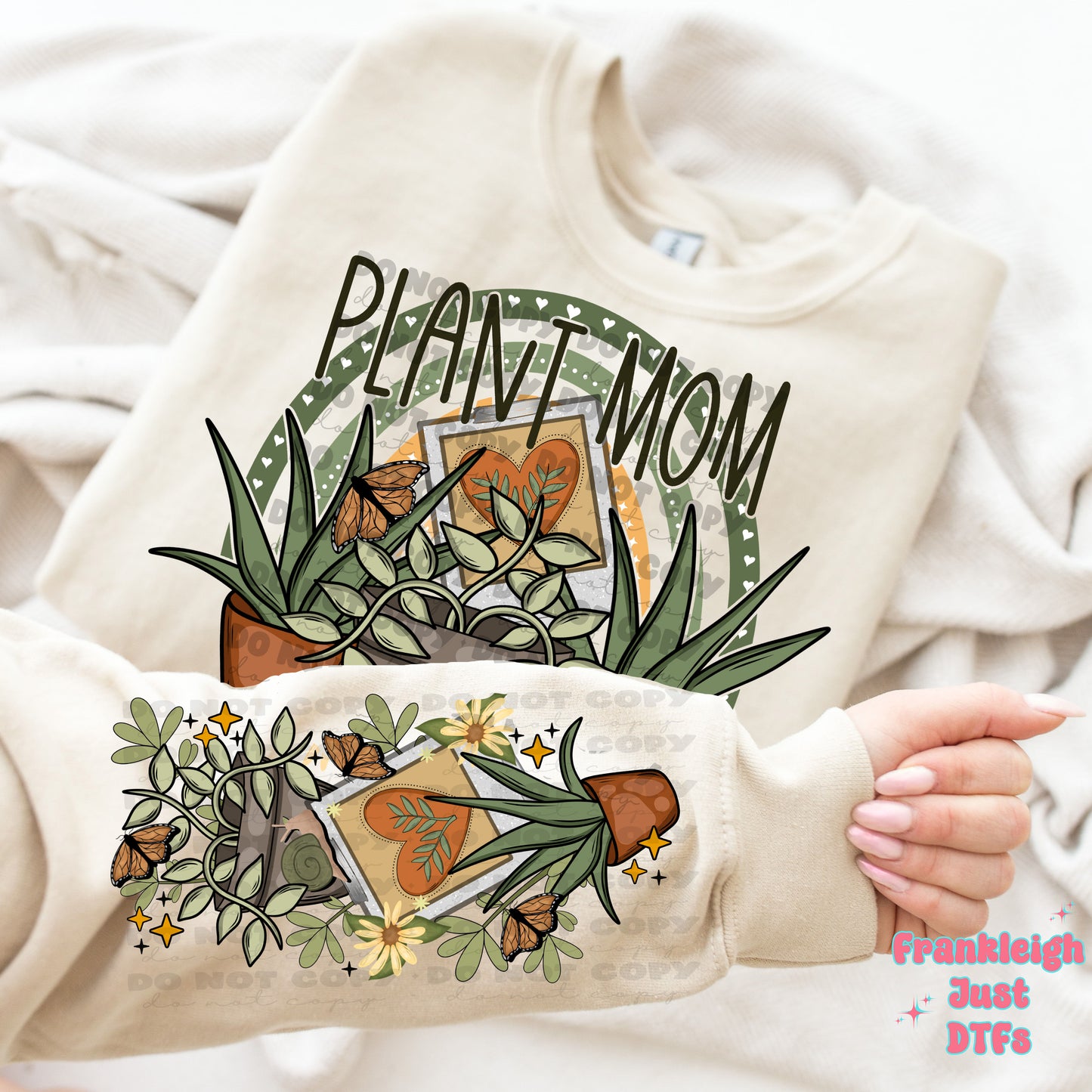 Plant Mom (sleeve)