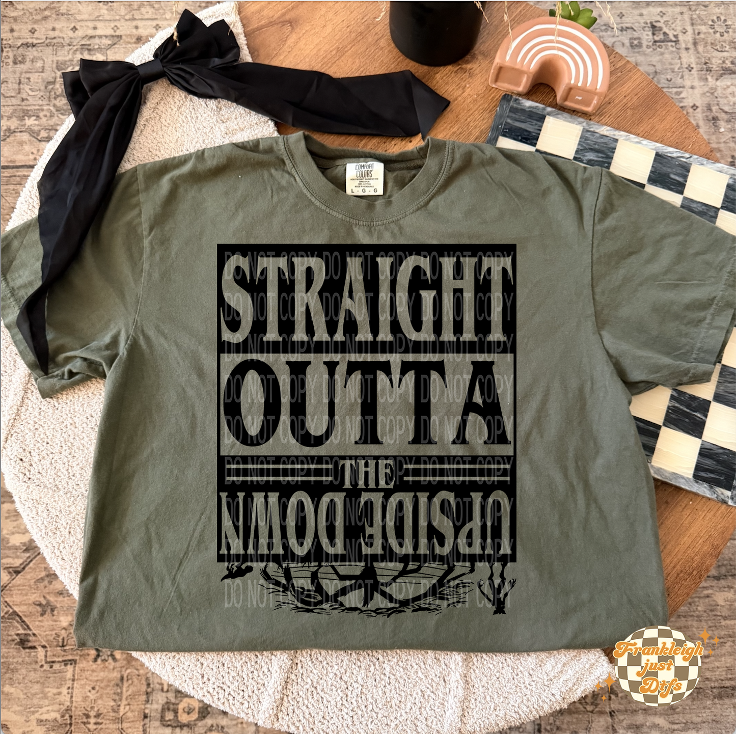 straight outta the upside down - black